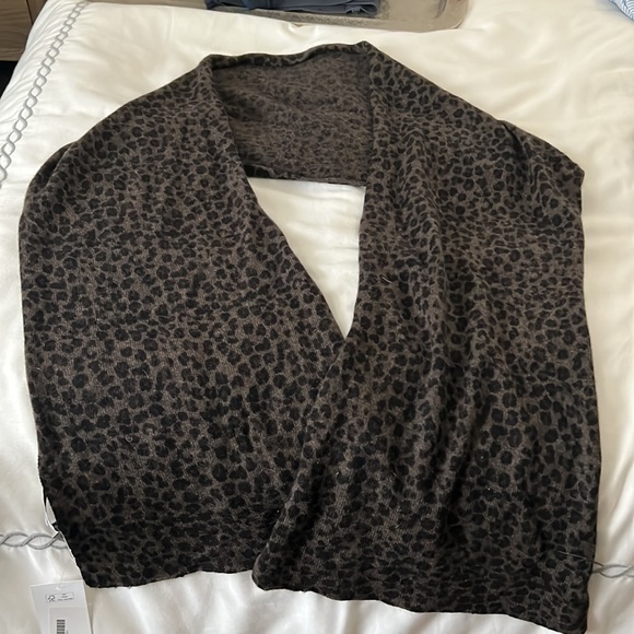 Autumn Cashmere Accessories - Autumn Cashmere Leopard Scarf
